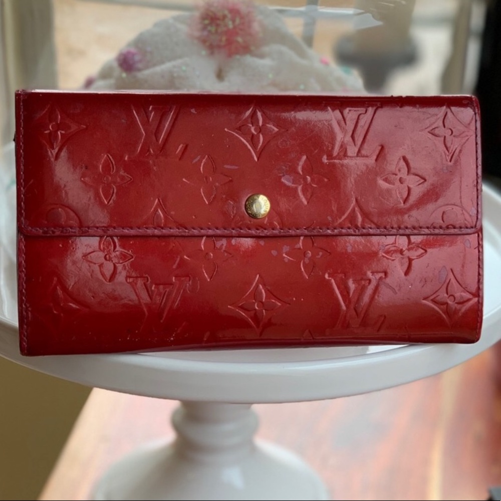 AUTHENTIC LOUIS VUITTON WALLET